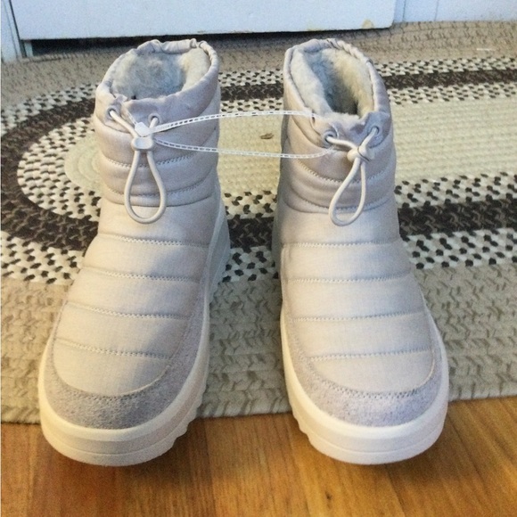 UGG Maxxer mini boot - Picture 2 of 8